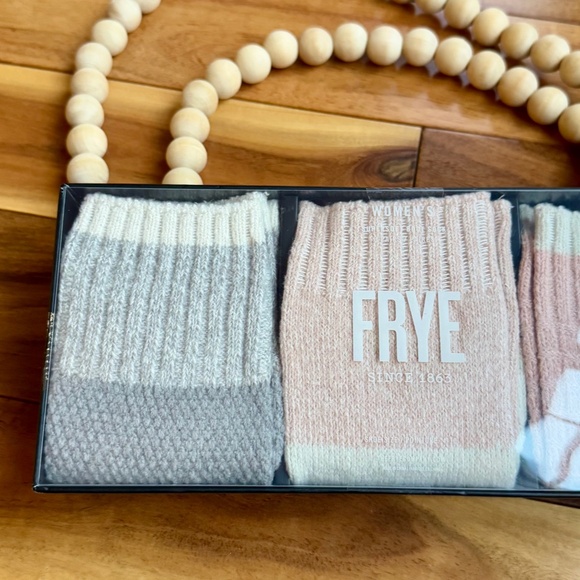 FRYE Women's 3 Pack of Cozy SOCKS Pink Gray Cream NWT - Picture 2 of 6
